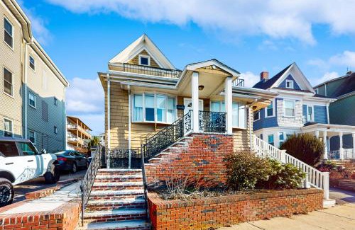 Everett Maison | In-between the Coast and the City
