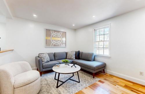 Everett Maison | In-between the Coast and the City