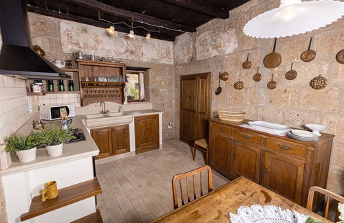 Bagnoregio Maison | In downtown Civita, an aristocratic home for living in time gone by.