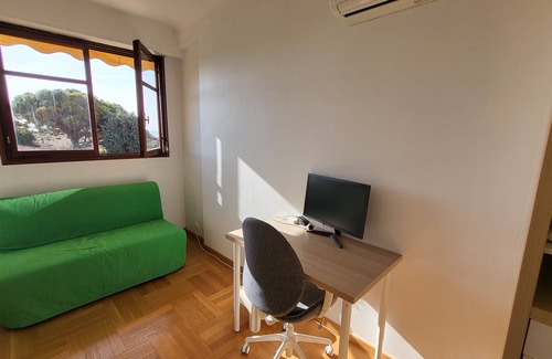 Beaulieu-sur-Mer Appartement | In private domain, apartment with sea view, peaceful for holiday or remote work.