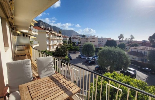 Beaulieu-sur-Mer Appartement | In private domain, apartment with sea view, peaceful for holiday or remote work.
