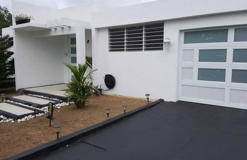 Monacillo Urbano Maison | Quelques pâtés de maisons de l'autoroute qui relie tout Porto Rico