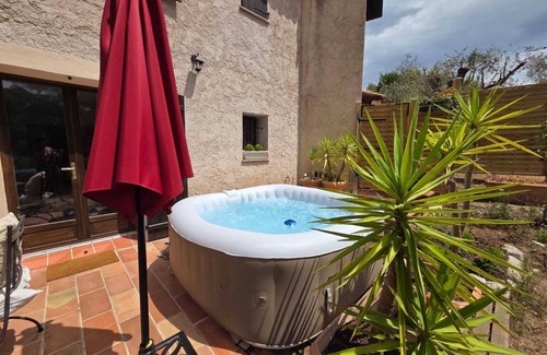 Falicon Maison | In the countryside just outside Nice