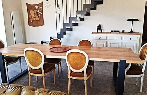 Saint-Marcel-Campes Maison | In the heart of nature, with an exceptional view of Cordes-sur-Ciel! Ideal for touring and walking.