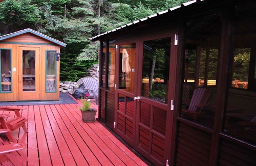 Wentworth-Nord Chalet De Ski | Au coeur des Laurentides au calme en pleine nature avec ses lacs