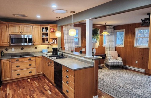 Hampton Maison | In the heart of Hampton. The Heron's Landing Vacation House.