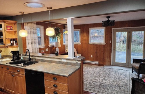 Hampton Maison | In the heart of Hampton. The Heron's Landing Vacation House.