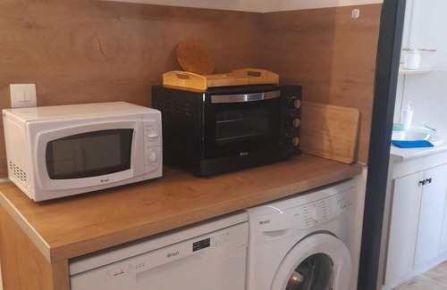 Meze Appartement | Cœur de ville Meze appartement 2 CHAMBRES, CLIMATISÉ, pour 4 personnes.