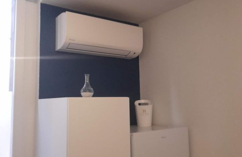 Meze Appartement | Cœur de ville Meze appartement 2 CHAMBRES, CLIMATISÉ, pour 4 personnes.