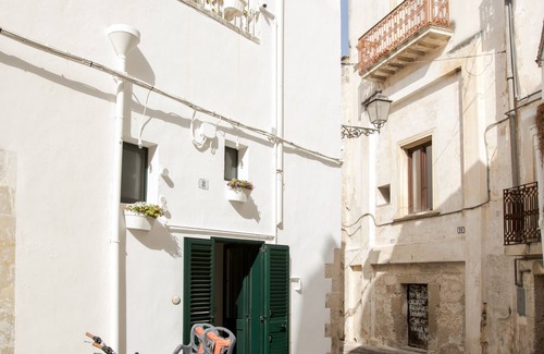 Galatina Historic Centre Maison | In the heart of the historic center, a stone's throw from Piazza Alighieri with A/C, wifi, 2 bathrooms