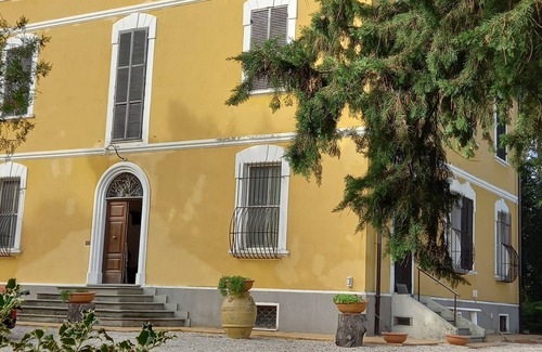 Lidarno Villa | Au coeur de l'Ombrie à louer un bâtiment historique entouré de verdure