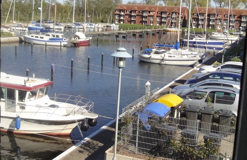Ueckermuende Appartement | Au milieu du port de plaisance de la ville lagunaire Ueckermünde / Mer Baltique - appartement pour 4-5 personnes
