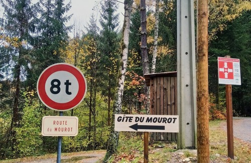 Le Syndicat Cottage | A la montagne à 15 km de Gérardmer accès PMR "festival fantastique de Gérardmer"