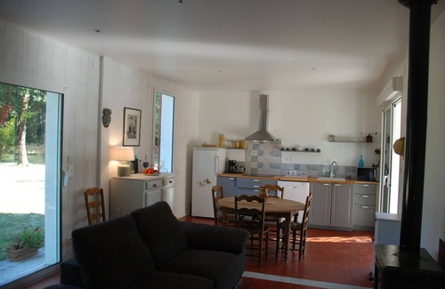 Lencouacq Maison | A l'ombre des grands chênes ou devant un beau feu de bois