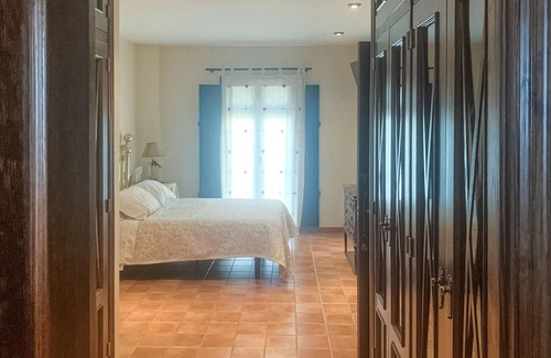 Almonte Maison | In the town of Almonte, the spacious vacation home offers you the ideal place for your family to rel