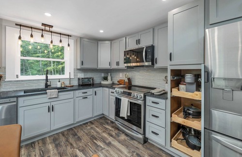 East Wakefield Maison | In the Trees - NH w/ Lake Access