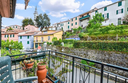 Carro Appartement | In this beautiful apartment you can spend a relaxing vacation.