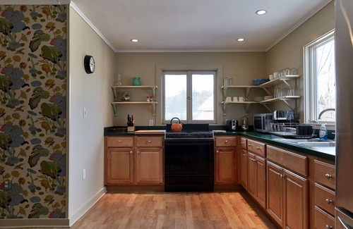 Lakeville Appartement | En ville, marchez vers tout. Près du lac, des écoles Hotchkiss, IMS et Salisbury