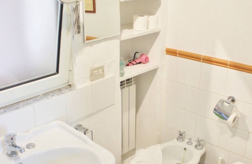 Zona LVIII Prima Porta Cottage | Dans le parc de la Villa Silj, familial et convivial, piscine, métro jusqu'au centre-ville