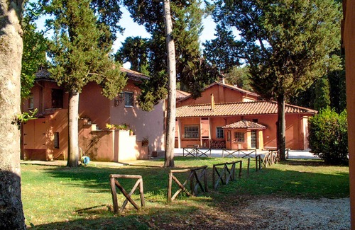 Zona LVIII Prima Porta Cottage | Dans le parc de la Villa Silj, familial et convivial, piscine, métro jusqu'au centre-ville