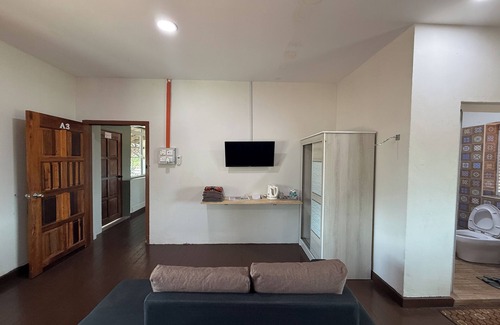 Kepala Batas Maison | Inapan Taman Herba