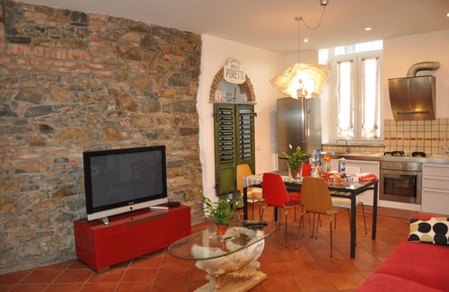 Mapello Appartement | INCANTEVOLE APPARTAMENTO LA SACRESTIA RICAVATO SUL RETRO DI UNA CHIESA