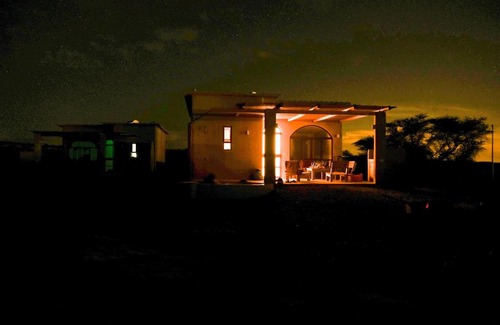 Tzofar Autre | Incense and Spice Route Inn