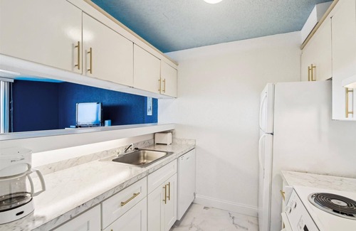 North Ocean City Copropriété | Includes Xplorie Activities & Linens. PYRAMID-1BR OF condo w/outdoor pool.