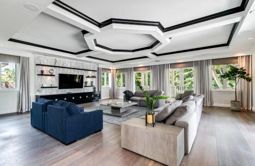 Idlewyld Maison | Incredible 9 Bedroom 11 Bath Idlewyld Mansion