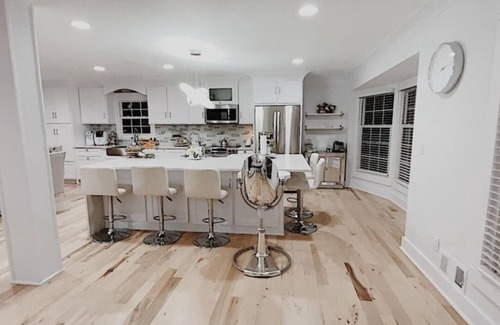 Lenexa Maison | Incredible beautiful home ! Great location close to kc
