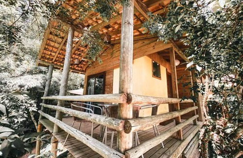 Praia do Rosa Maison | Incredible and cozy Chalet in Praia do Rosa, very close to the beach and city center.