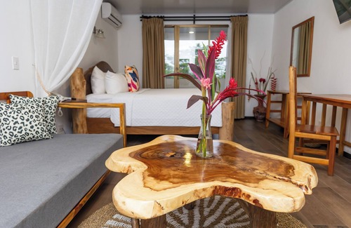 Manuel Antonio Hôtel | Incredible Deluxe King Vacation Rental Near Manuel Antonio National Park!