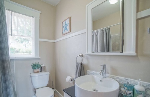 Gig Harbor Maison | Incredible Downtown Gig Harbor Craftsmen Home