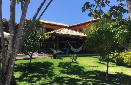 Praia do Forte Maison | Maison incroyable avec 05 suites à côté des piscines naturelles.