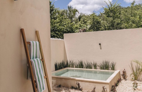 Chichen Itza - Valladolid Maison | Incredible new house with a pool: Casa Nyx