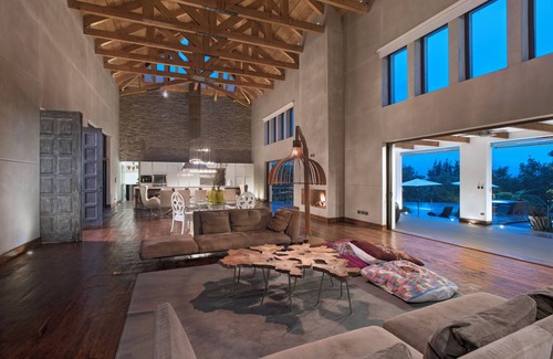 Alotenango Maison | Incredible views, 12 Guests, 6 Rooms 8 bathrooms, Private Pool and Jacuzzi.