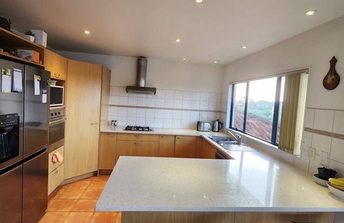 Henderson Maison | Incredible Waitakere views