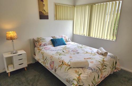 Henderson Maison | Incredible Waitakere View