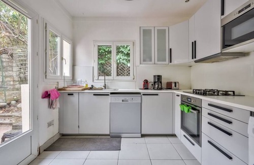 12th Arrondissement Maison | Incroyable maison avec jardin pour 10 personnes dans Paris!