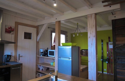 Saint-Point-Lac Chalet De Ski | Chalet indépendant 4 chambres, 8 personnes, 10 ares terrain