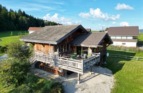 Saint-Point-Lac Chalet De Ski | Chalet indépendant 4 chambres, 8 personnes, 10 ares terrain