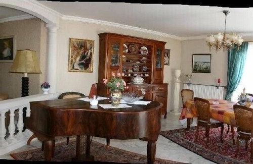 Fontcouverte Villa | Maison independante 5 chambres a moins de 5 min de saintes