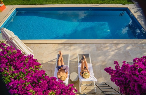 Laigueglia Villa | Solution indépendante dans une annexe avec terrasse et vue mer