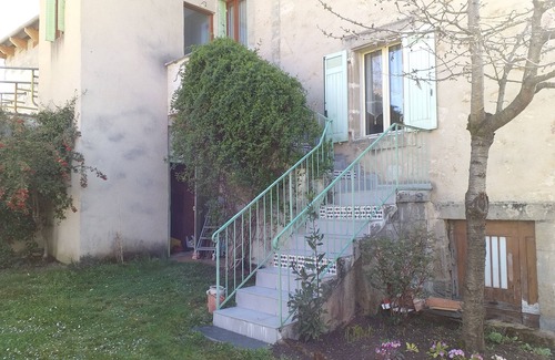 Figeac Appartement | Studio indépendant faisant partie d'une maison quercynoise.