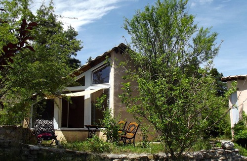 Oze Maison | Gite insolite indépendante, tranquillité, nature en campagne, 2 personnes.