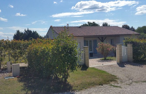 Cauzac Maison | Gîte les Clairieres - Piscine, Climatisation, jardin cloturé