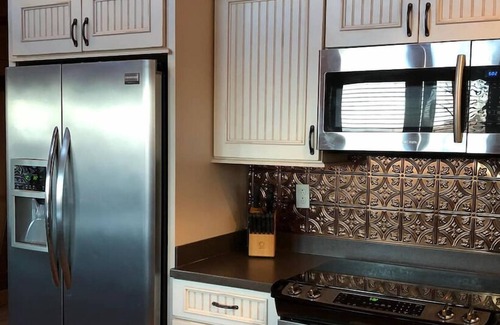 Greenville Maison | Grandview Cottages llc