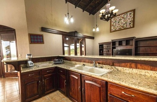 Tilaran Villa | First-Class Mountain Villa, With Whirpool & 100mb WLAN, Ideal For Longer Stays