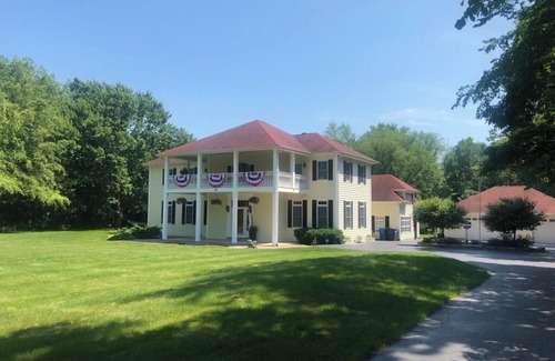 Wheeler Maison | Indiana Dunes Getaway on 2 acres! Truly unique 4 Bedroom, 4 Bath home.