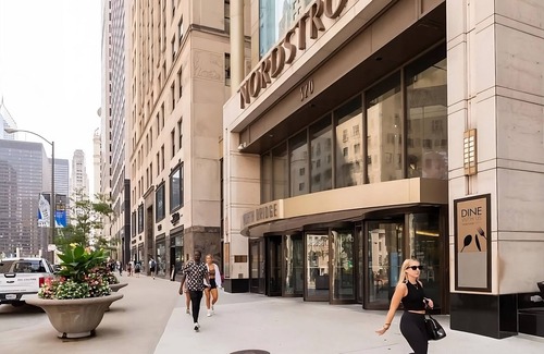 Downtown Chicago Station Balnéaire | Indulge in Home-Like Comfort! Near Bridgehouse and Chicago River Museum